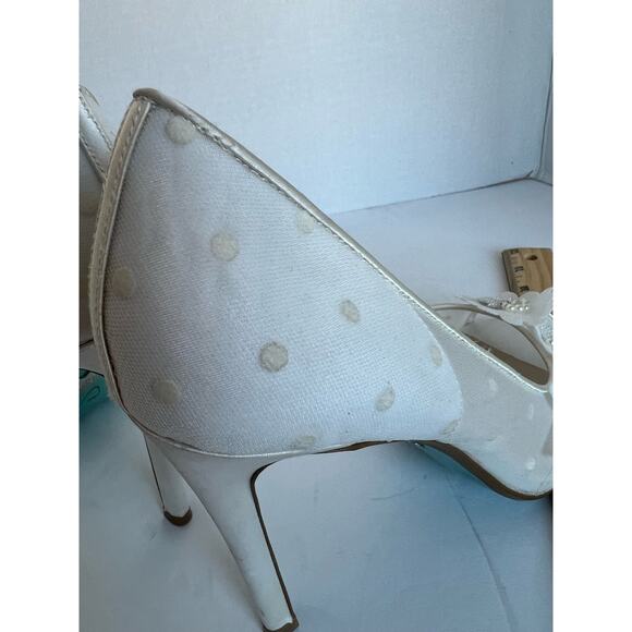 Betsey Johnson White Floral Embellished Heels - Picture 10 of 13